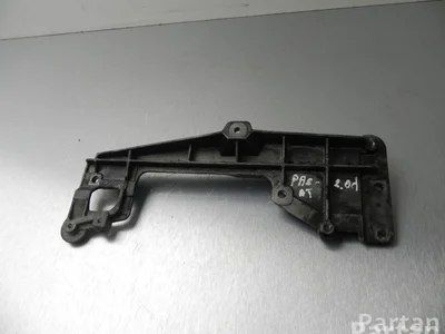 Volkswagen 03G 131 159 / 03G131159 PASSAT (3C2) 2007 Скоба