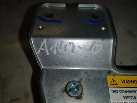 Volvo 30773378 V70 II (SW) 2005 Switch for anti-slip regulation