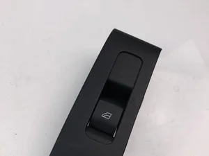 Volvo 31456060 XC40 2021 Switch for electric windows