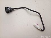 MERCEDES-BENZ A 172 820 0 5 15 / A1728200515 C-CLASS (W204) 2012 Cable conexión, interfaz multimedia