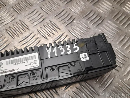 Volkswagen 12E907044E LOAD UP (121, 122, BL1, BL2) 2021 Automatic air conditioning control