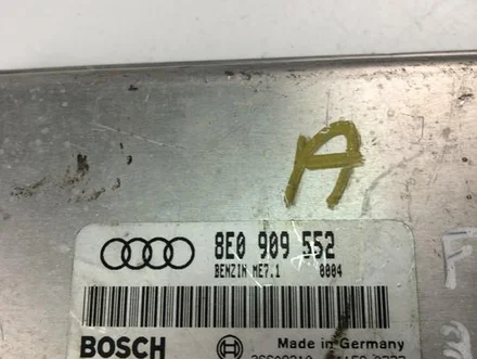 Audi 8E0909552; 0261207494 / 8E0909552, 0261207494 A4 (8E2, B6) 2001 Control unit for engine