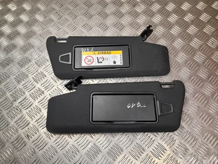 Mercedes-Benz A2128108100, A2128101610 E-CLASS T-Model (S212) 2016 Panneau solaire complect