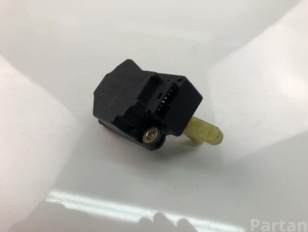 Volvo 74932H XC90 I 2010 Adjustment motor for regulating flap