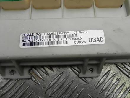 Chrysler P05082503AD 300 C Touring (LX) 2007 Body control module BCM FEM SAM BSI