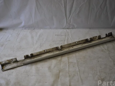 Mercedes-Benz A2056900140 C-CLASS (W205) 2015 Side member trim left side