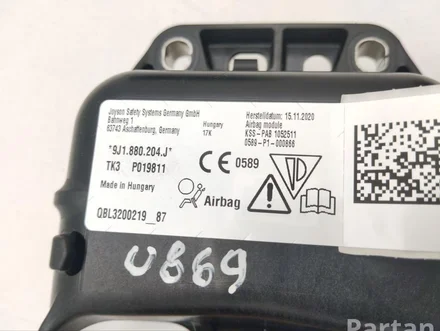 Porsche 9J1.880.204.J / 9J1880204J Taycan 2021 Front Passenger Airbag