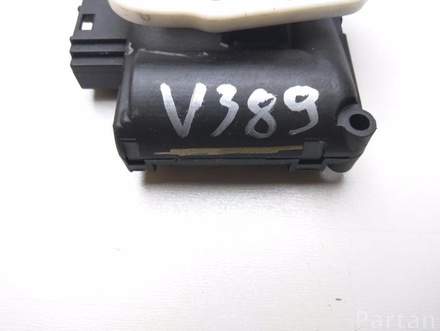 AUDI 4F0 820 511 B / 4F0820511B A6 (4B2, C5) 2000 Adjustment motor for regulating flap