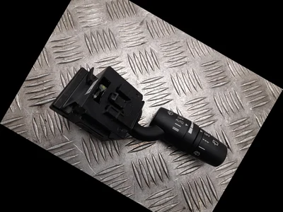 Mazda KS0417J671 CX-5 (KF) 2020 Brazo/ interruptor para el lavado de ventanas/ limpieza