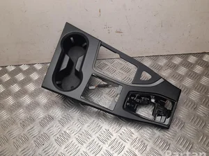 Lexus 58832-76020, 55618-76040, 58804-76140 / 5883276020, 5561876040, 5880476140 UX (ZA10) 2019 Trim center console