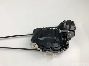 Toyota U20-14120F1 / U2014120F1 YARIS (_P13_) 2013 Door Lock