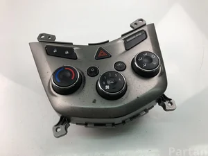 Chevrolet 95465996 AVEO Hatchback (T300) 2012 Automatic air conditioning control