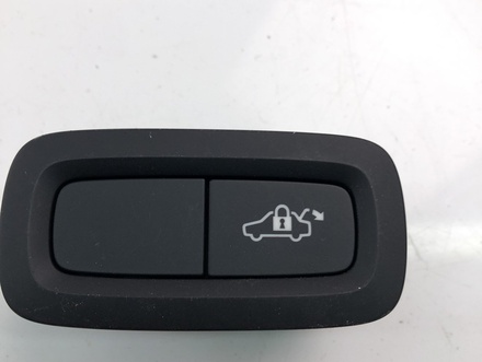 Volvo 31674802 XC40 2021 Boot lid/tailgate button