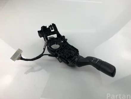 Toyota 17J783 YARIS (_P13_) 2013 Steering column multi-switch