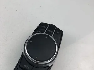 BMW 6820847 2 Active Tourer (F45) 2016 Multiple switch