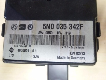 Volkswagen 5N0 035 342 F / 5N0035342F JETTA IV (162, 163) 2013 Interface multimédia avec unité de contrôle