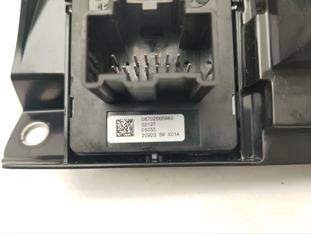 Maserati 670266698 MC 20 Cielo 2023 Schalter für Außenspiegelverstellung