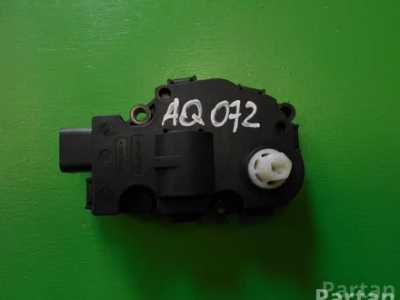 Audi K9749006 Q5 (8R) 2014 Adjustment motor for regulating flap