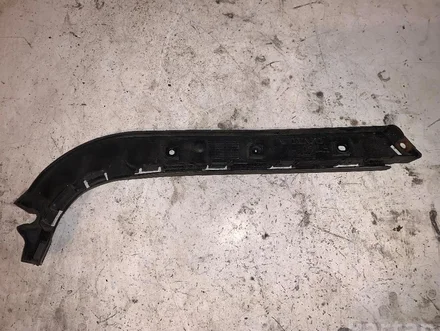 Volvo 30764233 V70 II (SW) 2004 Bracket for bumper