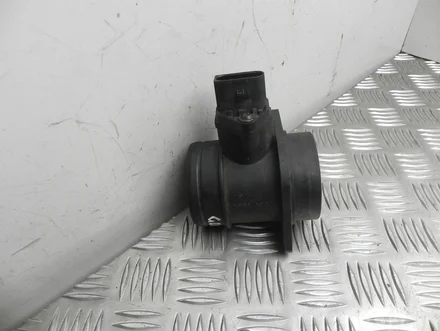 Volkswagen 0 280 217 121 / 0280217121 GOLF IV (1J1) 2000 Housing, air flow sensor