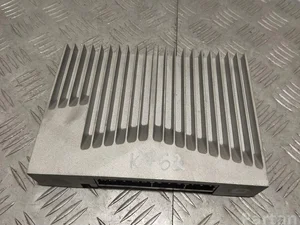Jaguar GX7319C164RE XE (X760) 2017 Audio Amplifier
