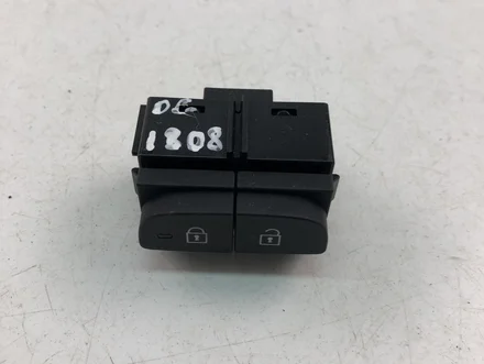 Volvo 31456156 XC40 2020 Safety switch for central locking system
