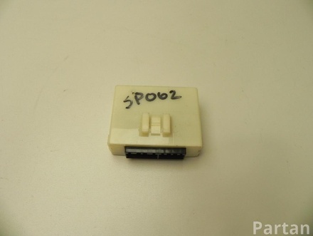 HONDA 39880-SCA-E01 / 39880SCAE01 CR-V II (RD_) 2005 Control Unit, central locking system