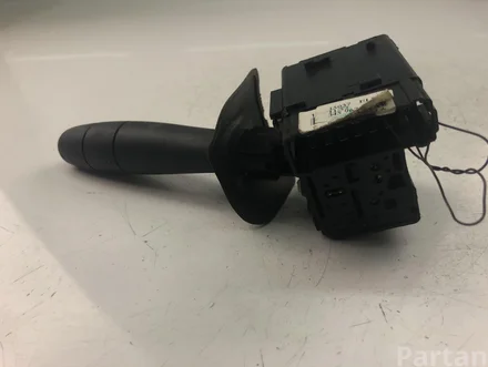 Renault 8200379529 KANGOO (KC0/1_) 2002 Steering column multi-switch