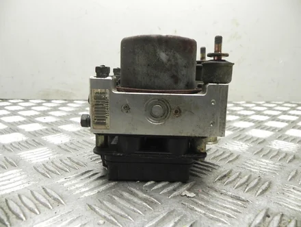Toyota 44510-52220, 89541-52110 / 4451052220, 8954152110 YARIS VERSO (_P2_) 2002 Control unit ABS Hydraulic