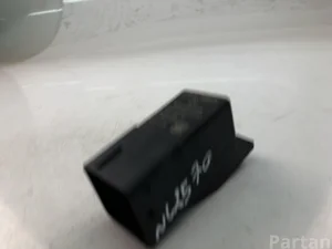 Peugeot 9803299780 308 II 2015 Relay, glow plug system