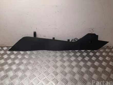 Škoda 5E4863046B Octavia Mk4 Combi 2023 Trim center console