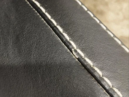 Aston Martin DB11 (AM5) 2019 Driver seat