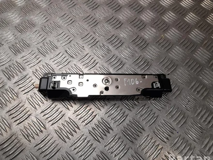 Tesla 1585601-00-C / 158560100C MODEL 3 2021 Steuergerät Bluetooth