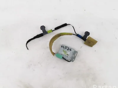 Mazda D09H66DY0 CX-3 (DK) 2016 Aerial Booster