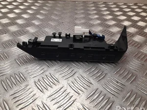 Lexus 84752-76070 / 8475276070 UX (ZA10) 2019 Multiple switch