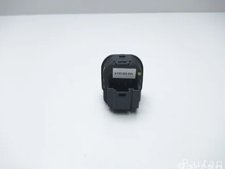Volkswagen 1K0 959 565 K / 1K0959565K GOLF VI (5K1) 2009 Switch for electrically operated rear view mirror