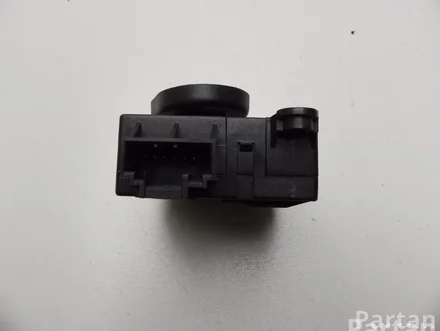 Citroën T1000467T C4 AIRCROSS 2011 Adjustment motor for regulating flap