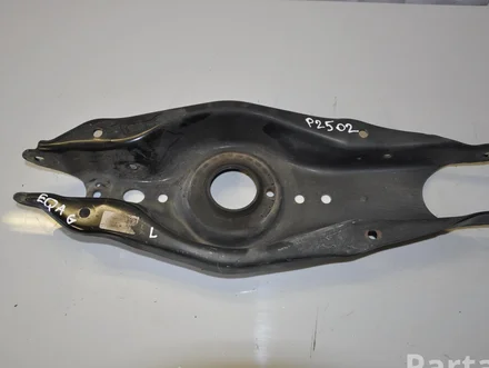Mercedes-Benz A2473520700 EQA 2021 Arrière  bras inférieur right side