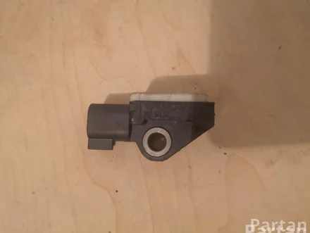 Volvo 30712107 V70 II (SW) 2007 Impact Crash Sensor Front