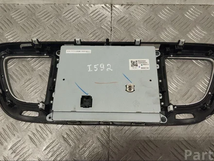Chrysler P68223456AD Pacifica 2017 Display
