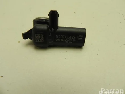 Škoda 1S0 959 351 / 1S0959351 RAPID (NH3) 2016 Impact Crash Sensor