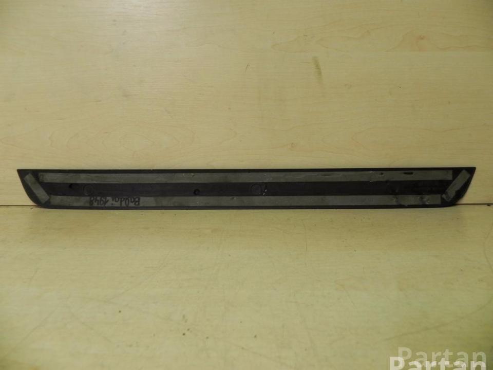 Audi 8V4 853 491 D, 8V4 853 491 A, 8V4 853 491 B, 8V4 853 491 H, 8V4 853 491 E, 8V4 853 491 G / 8V4853491D, 8V4853491A, 8V4853491B, 8V4853491H, 8V4853491E, 8V4853491G A3 Limousine (8VS, 8VM) 2014 Durų slenksčio apdaila - Full size